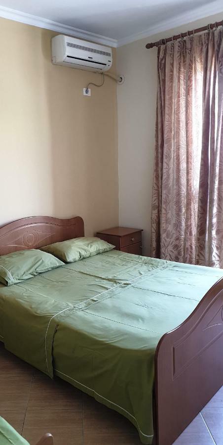 Hotel Palma Durrës Buitenkant foto
